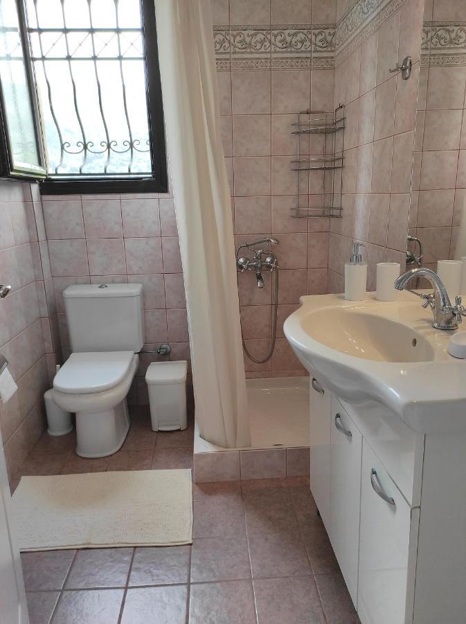 Stagiates House Villa ภายนอก รูปภาพ